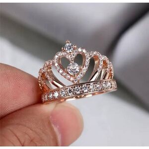 Love Heart Crown Shape Promise Ring 18K Gold Plated Copper Finger Ring For Weddi